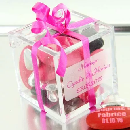 Boite dragées Cube cadeau plexi Boite dragées Cube cadeau plexi