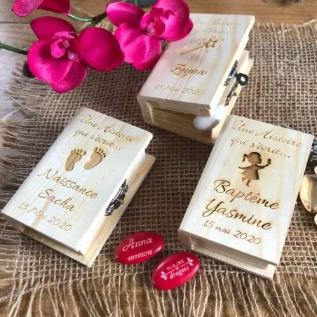 Boite dragées personnalisée Livre de vie bapteme Boite dragées personnalisée Livre de vie bapteme