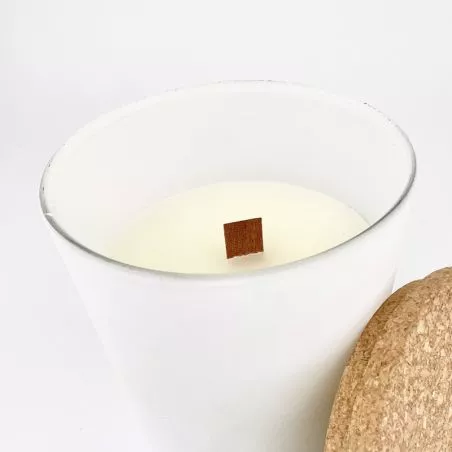 Bougie géante parfumée XL "mèche bois" 1,5kg - Blanche Bougie géante parfumée XL "mèche bois" 1,5kg - Blanche