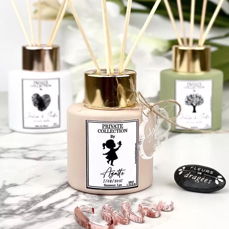 Diffuseur parfum personnalisé batonnet (6psc) 50ml - Blush Diffuseur parfum personnalisé batonnet (6psc) 50ml - Blush