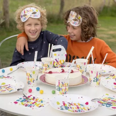 Kit déco anniversaire 10 personnes Kit déco anniversaire 10 personnes